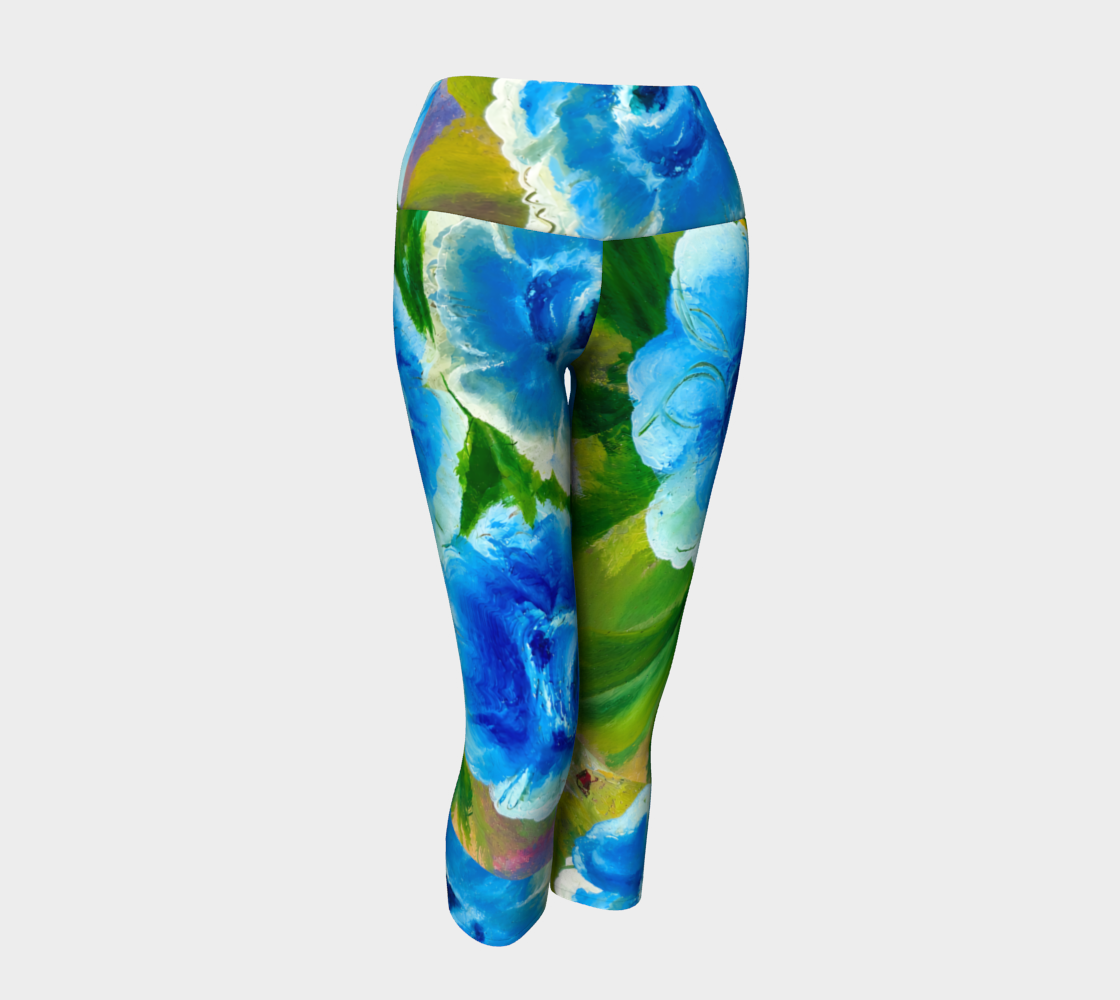 Nila: Yoga Capri